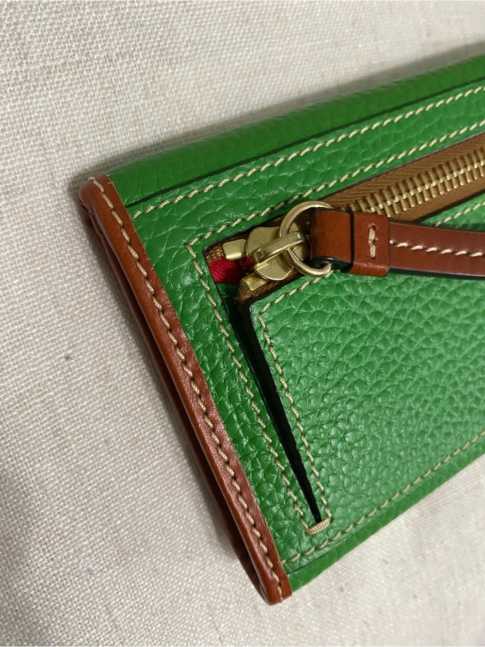 NWOT Dooney & Bourke Wallet Kelly Green Pebble Leather Long